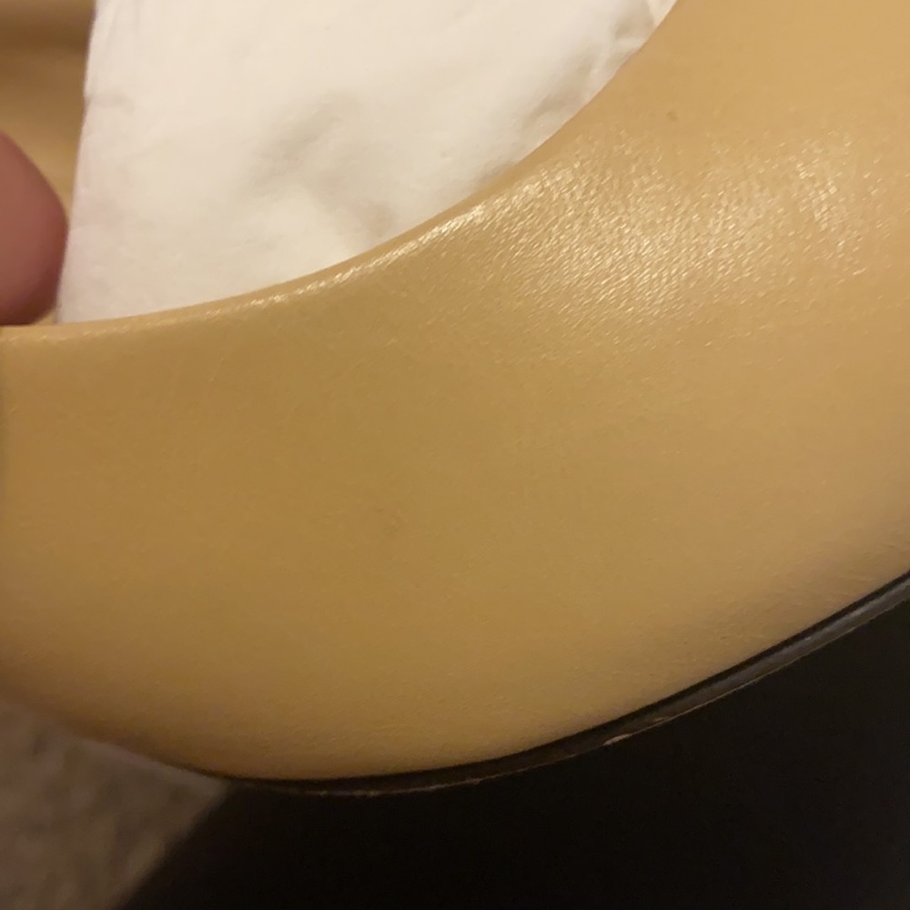 Chanel two tone pearl heel pumps - Picture 15 of 15